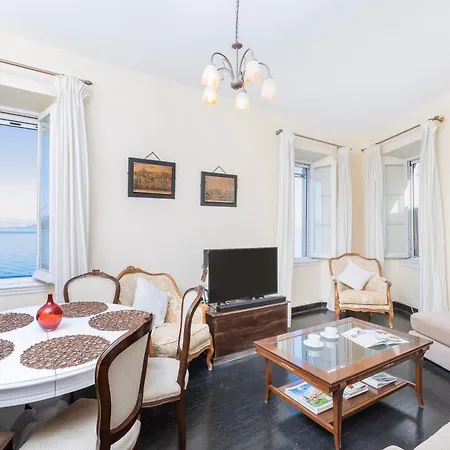 Angiolina Sea View *