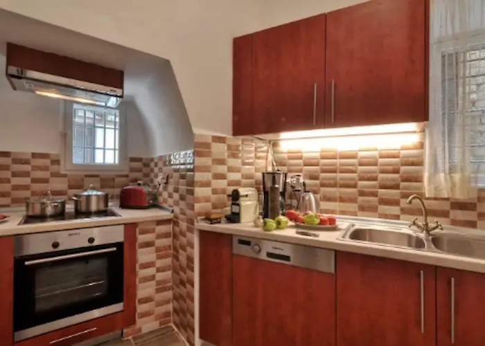 Angiolina Sea View Апартаменты